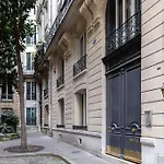 Montmartre With Private Courtyard