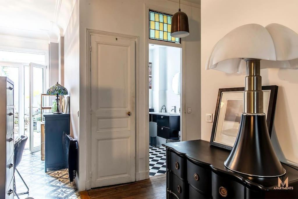 Montmartre With Private Courtyard Parijs